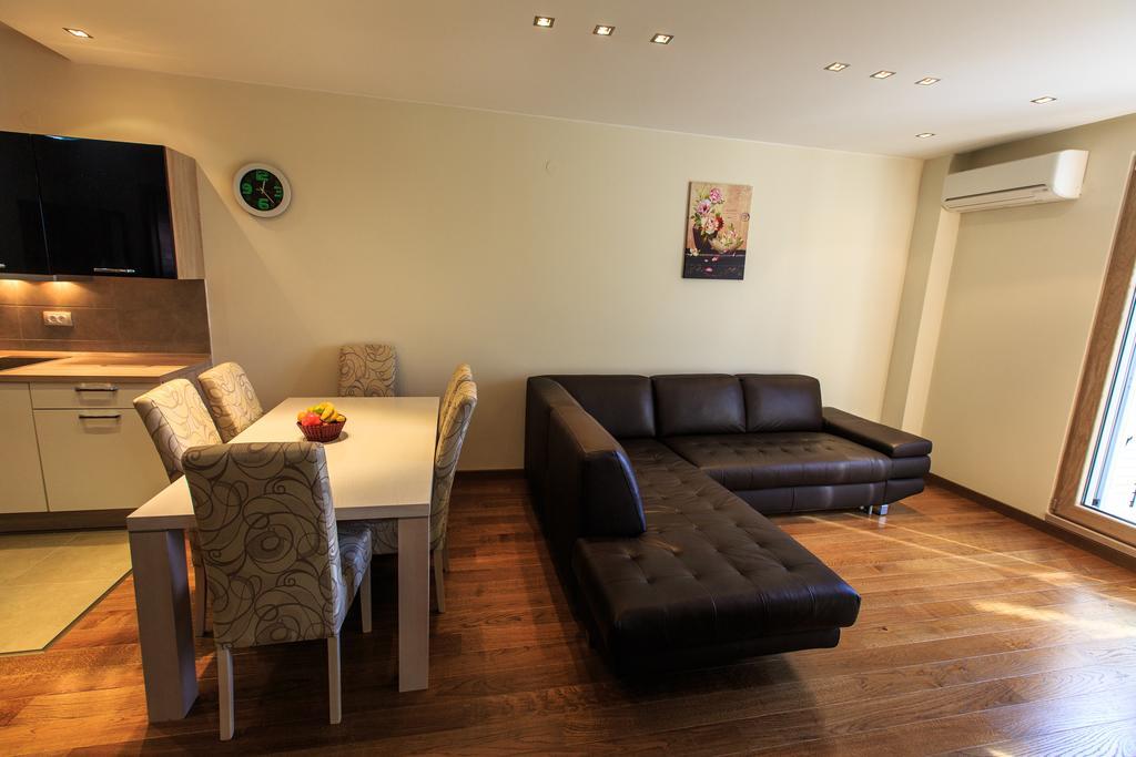 De Lux Apartments Petrovac المظهر الخارجي الصورة