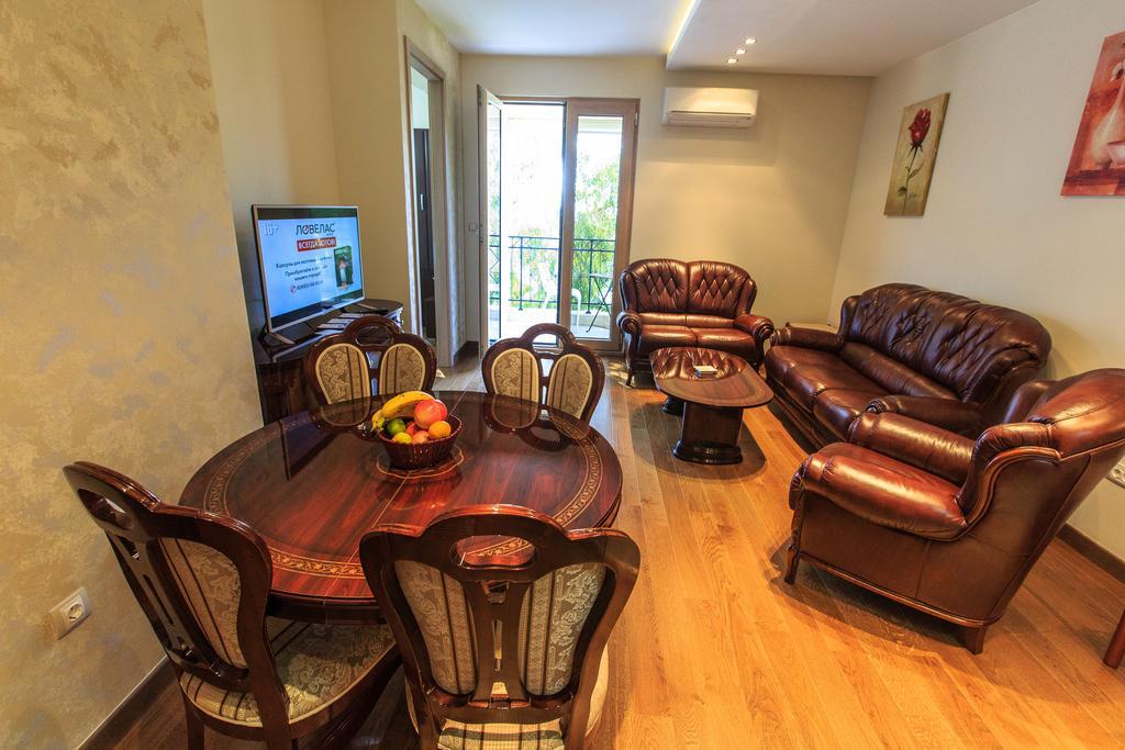 De Lux Apartments Petrovac المظهر الخارجي الصورة